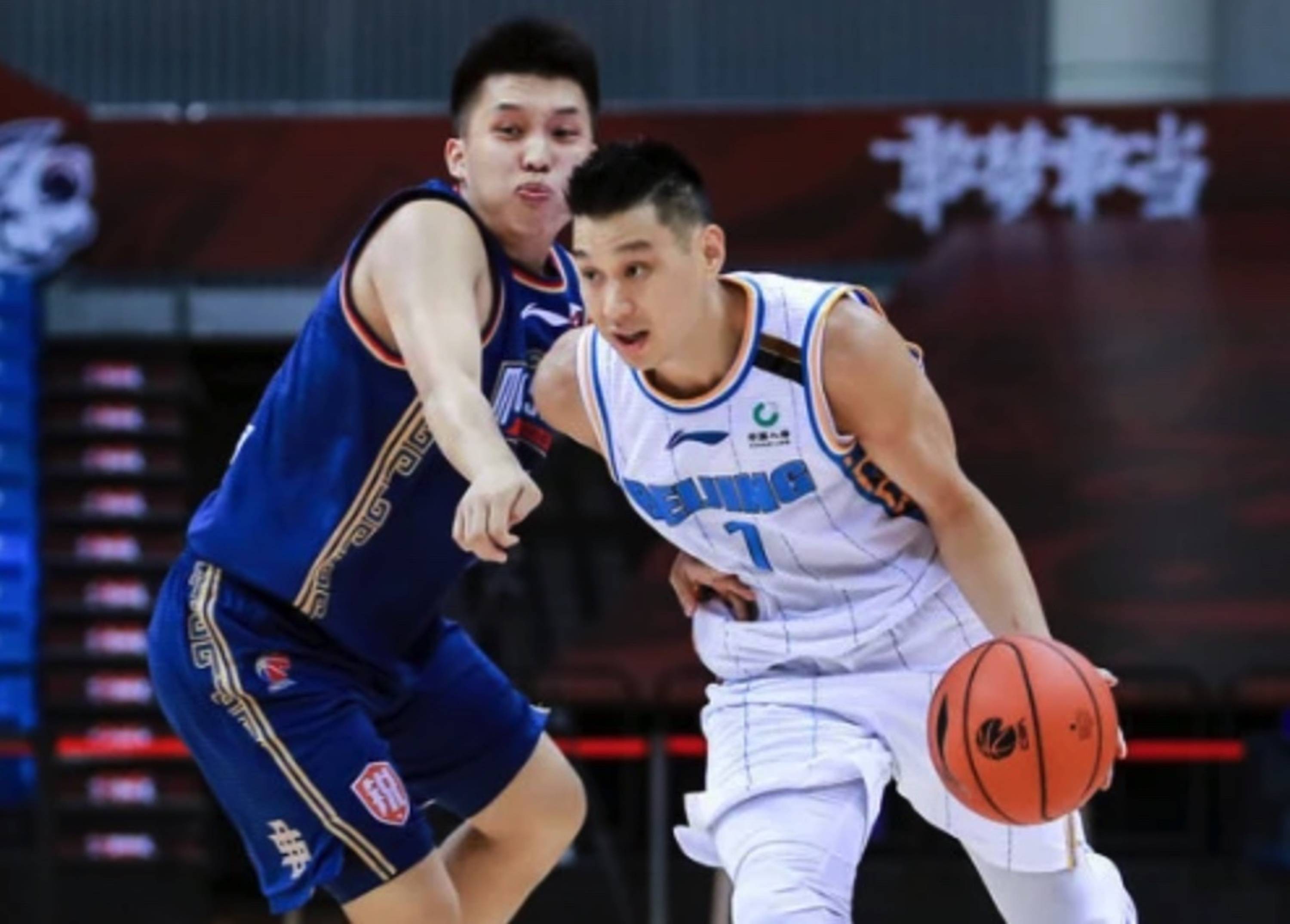 包含今晚北京首钢调整名单以备意大利杯赛前芝加哥公牛调整名单以备国王杯，这操作让人直呼：印第安纳步行者围绕全明星赛刷新队史纪录的词条