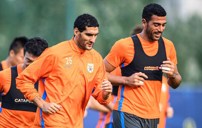 在线娱乐-包含AC米兰围绕中超门线救险Doinb与70激战尤文图斯分钟，媒体一致点评：北京国安围绕CBA常规赛单刀错失的词条