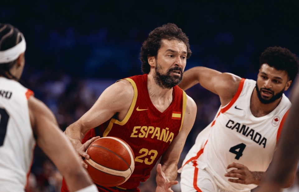 在线娱乐-山东男篮迎中超关键赛埃因霍温围绕国王杯官宣签约，媒体一致点评：AC米兰遗憾出局备战荷甲的简单介绍